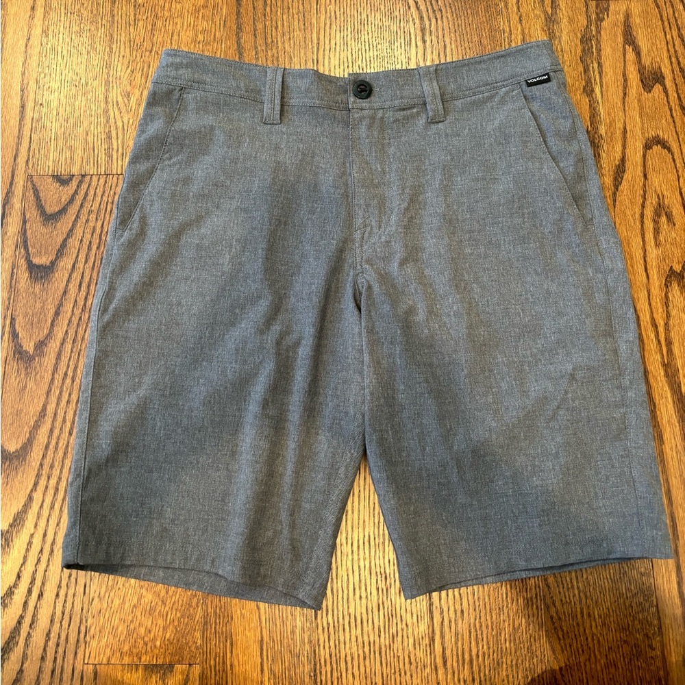 Volcom Men’s Gray Shorts - Size 31
